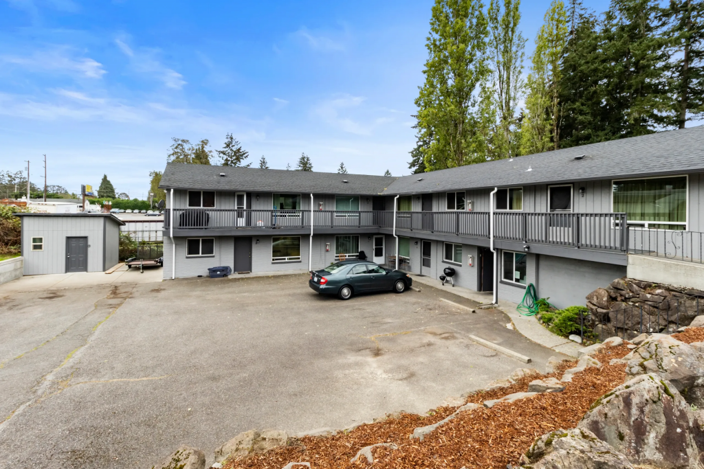 westland apartments exterior